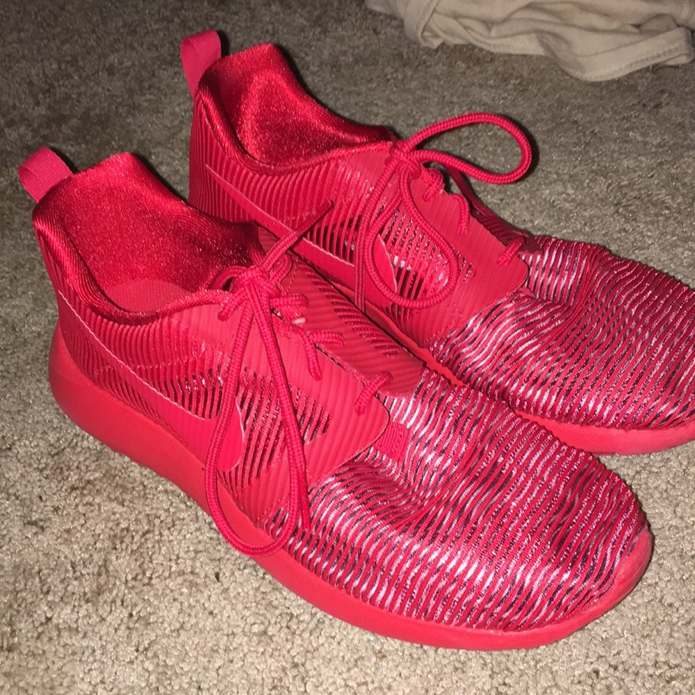 Bright red Nike Roches